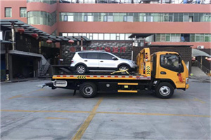 新区汽车紧急补胎换胎救援