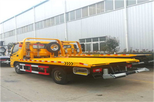 新区附近拖车救援搭电